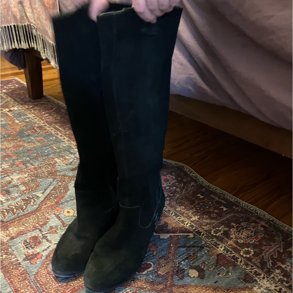 Black suede chunky heel boots size 7